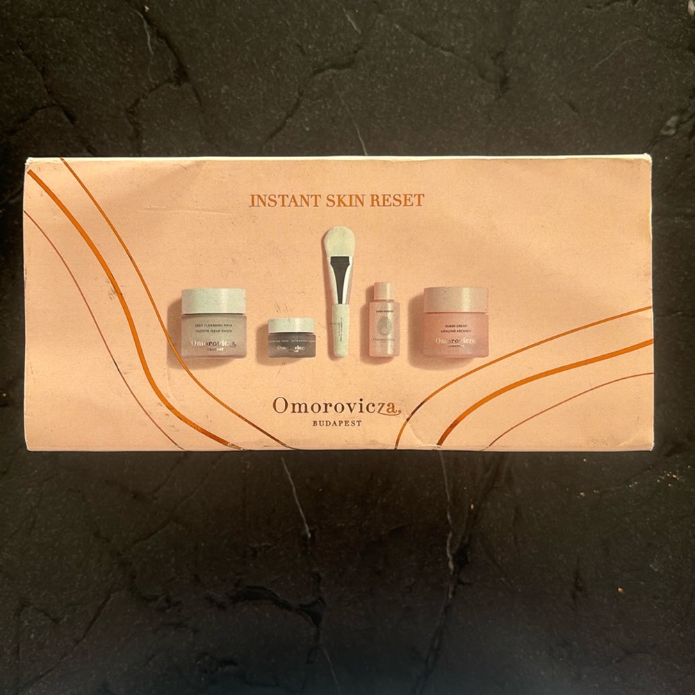 Omorovicza instant skin reset kit